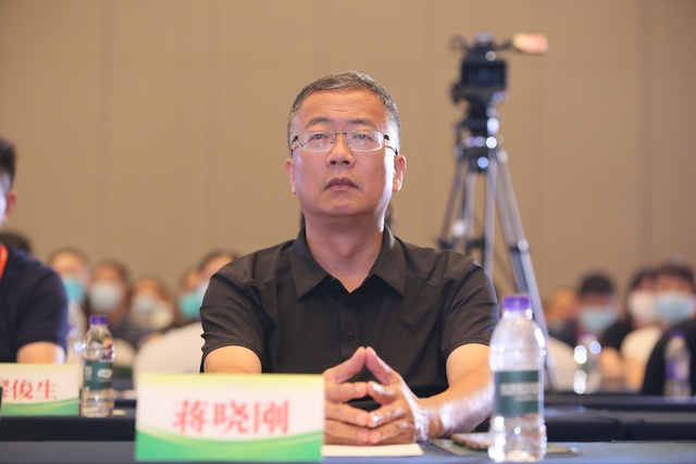 蒋晓刚.jpg